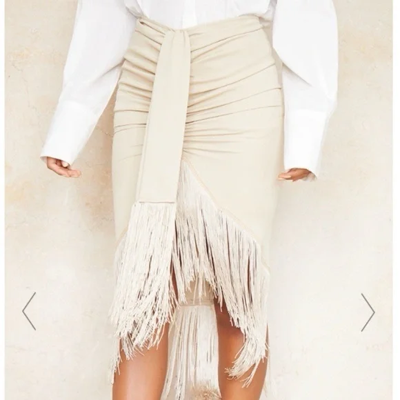 PrettyLittleThing Cream midi tassel midi skirt - Picture 2 of 4